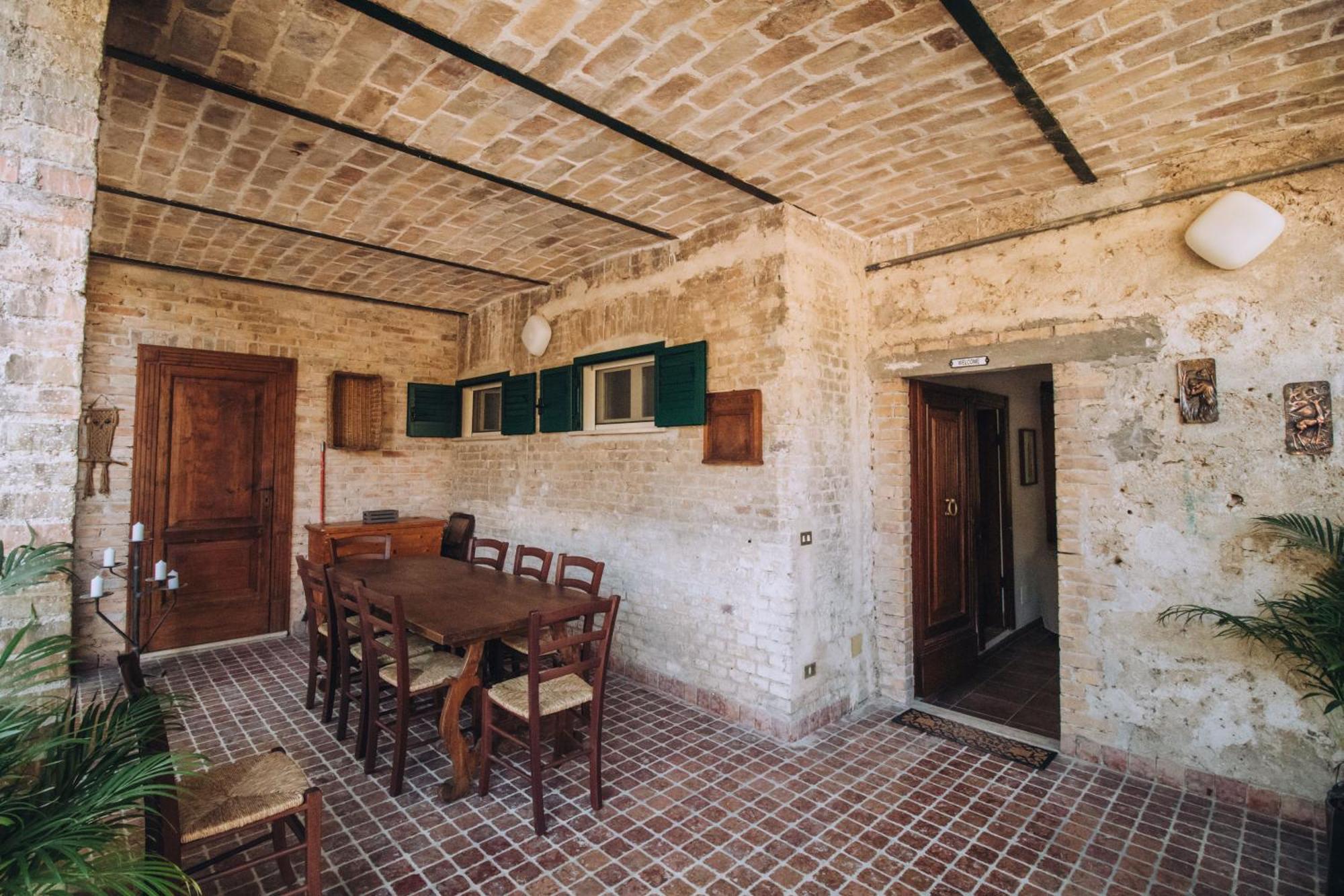 فندق The Baron'S Estate Torre de' Passeri المظهر الخارجي الصورة